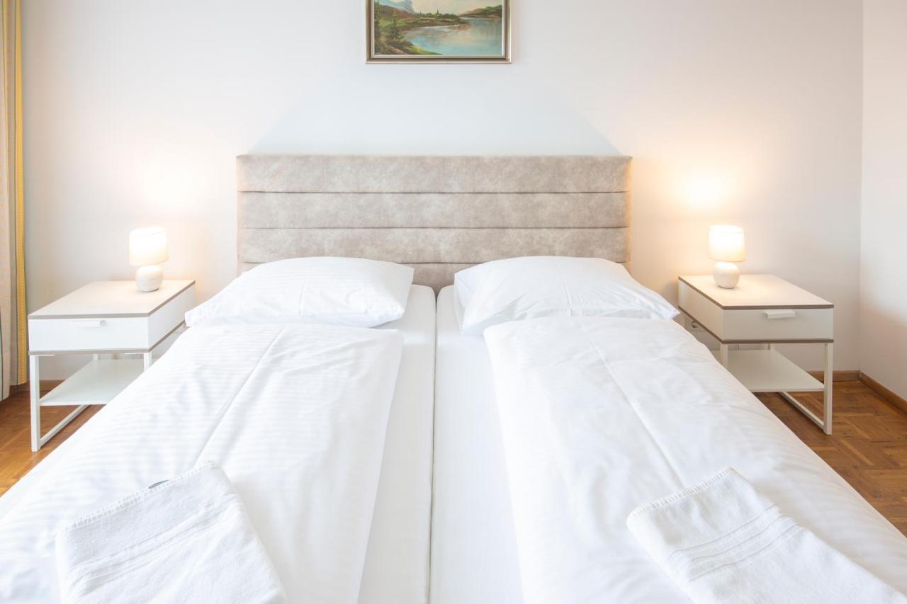 Tirolerhof Otel Sankt Georgen im Attergau Dış mekan fotoğraf