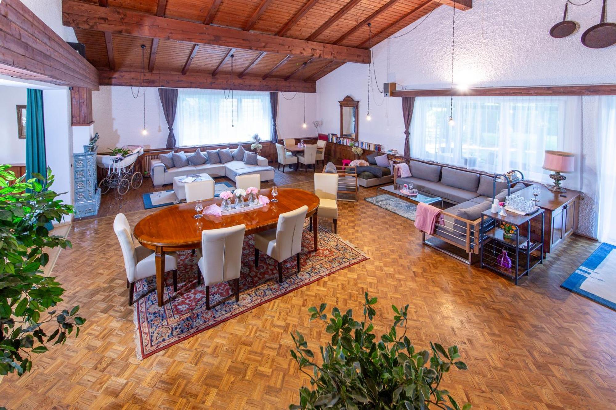 Tirolerhof Otel Sankt Georgen im Attergau Dış mekan fotoğraf